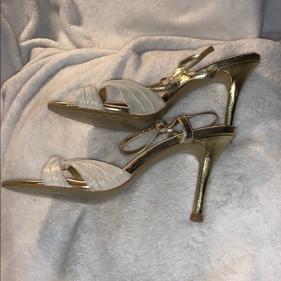 Charles by Charles David Strappy Gold Sandals - Picture 2 of 9